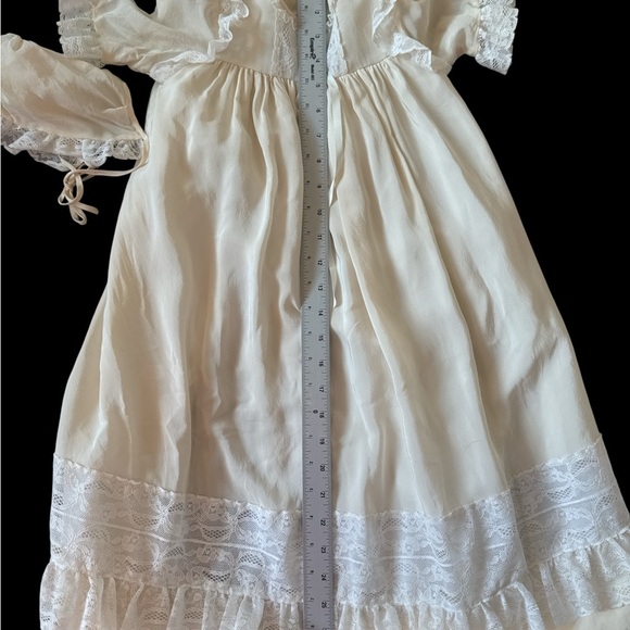 Vintage Croissant 100% Silk Baby Christening Gown & Bonnet Set Ivory Lace Baptis - Picture 4 of 5